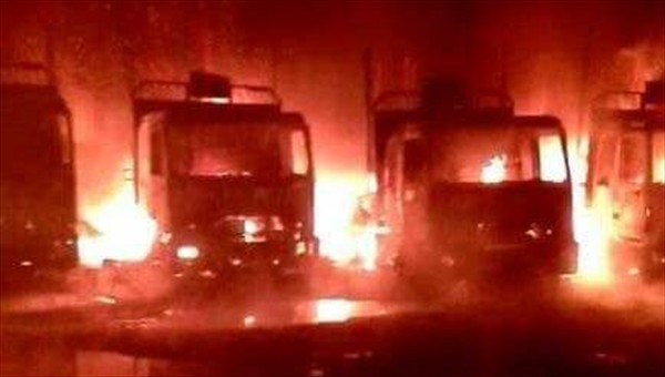 Decenas de camiones son consumidos por las llamas en San José de la Mariquina