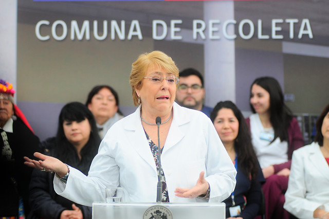 Bachelet por aumento de VIH/Sida: «No esconderemos la cabeza, pondremos manos a la obra con más prevención»
