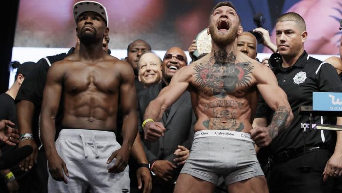 [VIDEO] La pelea del año: Mayweather y McGregor no tienen problemas con el peso