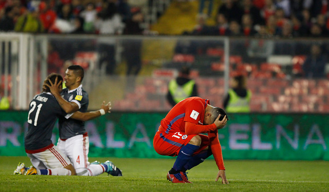 Con autogol de Vidal Chile sufre inesperada derrota ante Paraguay por 3-0
