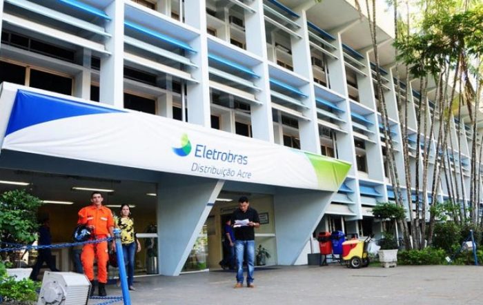 Decisión de gobierno brasileño de privatizar Eletrobras sorprende al mercado, pero inversores aplauden