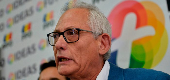 PPD admite que salida de Valdés afectaría la candidatura de Guillier