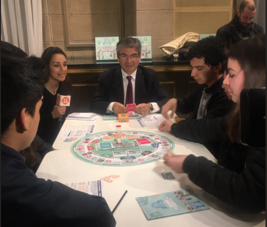 Banco Central se acerca a la comunidad: inaugura Espacio Educativo y juego de mesa “EconómicaMente” para estudiantes