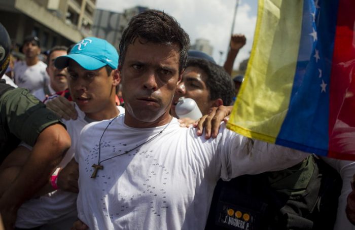 [VIDEO] Leopoldo López y Antonio Ledezma vuelven a las celdas de una cárcel militar