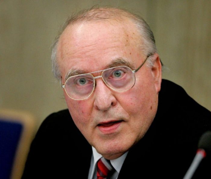 Muere en Alemania el negacionista del Holocausto Ernst Zündel