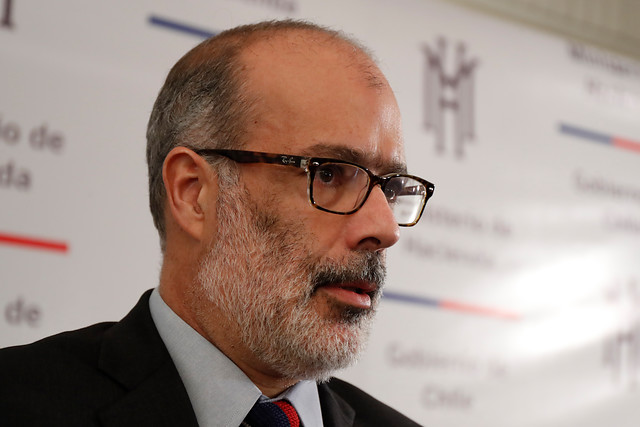 FMI designa a ex ministro de Hacienda Rodrigo Valdés como asesor externo