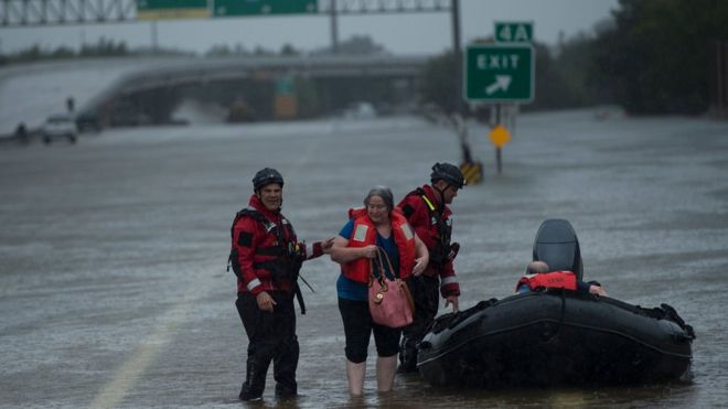 «La inundación más devastadora en la historia de Houston»: la emergencia en la ciudad más grande de Texas tras el paso de la tormenta Harvey