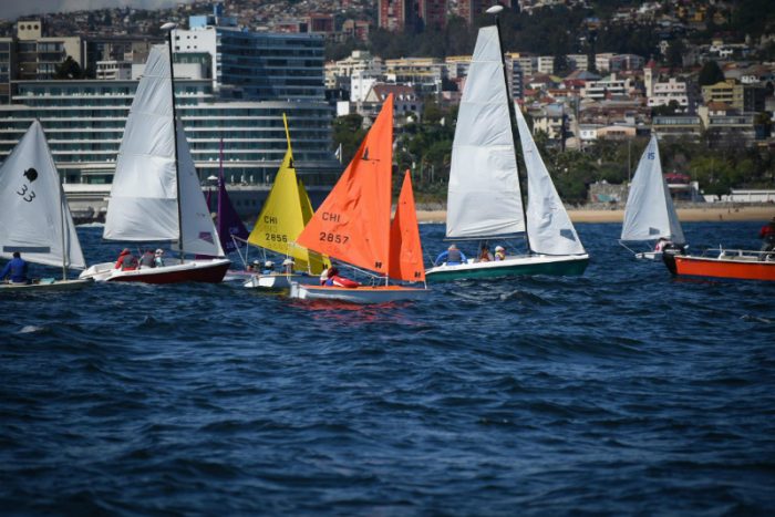 Octava versión de la Regata Escuela Naval-Santander busca promover la práctica de deportes náuticos en el país
