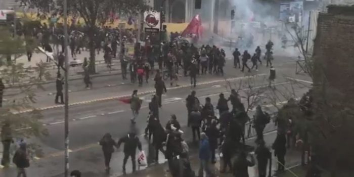 Con algunos incidentes finalizó marcha conmemorativa por el 11 de septiembre