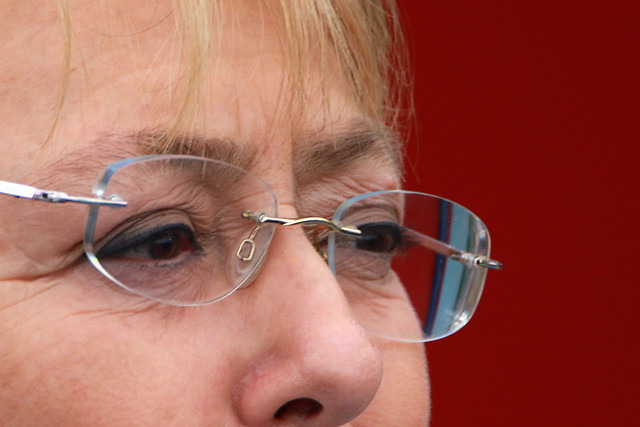 Bachelet siente el golpe: «La política es una tarea que puede ser muy noble, como a veces puede ser muy perversa»