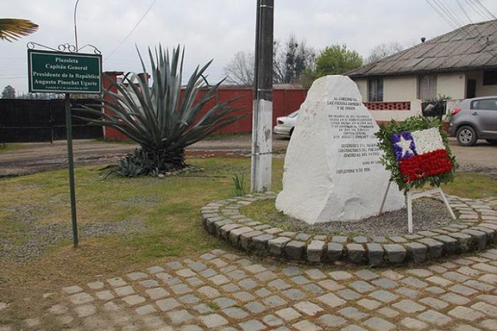 Organizaciones sociales del Maule piden cambiar nombre a plaza Augusto Pinochet en Linares