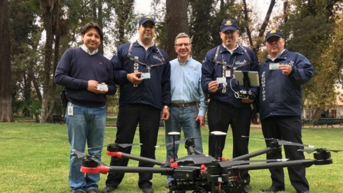 [VIDEO] «El aguafiestas»: Joaquín Lavín defiende el uso de sus drones durante fiestas patrias y las redes sociales lo critican