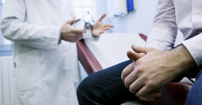 Un simple chequeo prostático anual permite detectar a tiempo el cáncer de próstata