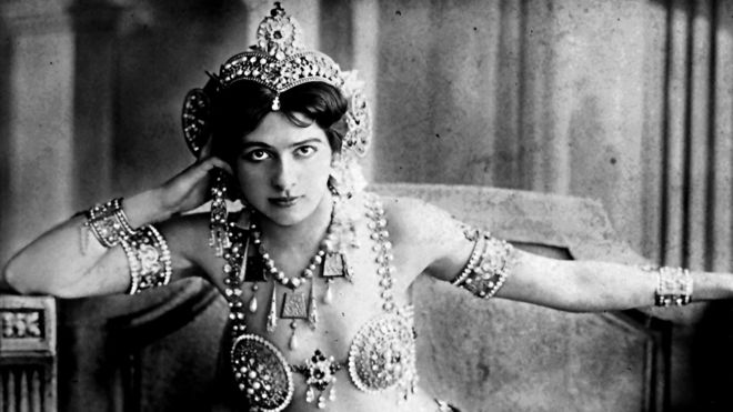 La trágica vida de Mata Hari, la espía más famosa de la historia que fue fusilada hace 100 años