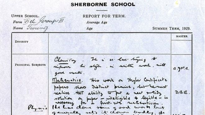 El pésimo boletín de notas del matemático Alan Turing que revela que ningún profesor sospechaba que era un genio