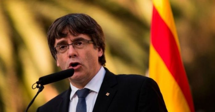 Rebeldía total: Carles Puigdemont no acepta su destitución como presidente de Cataluña