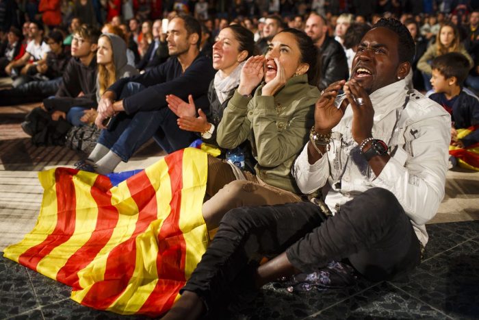 Cataluña abre la puerta a secesión de España y tensiona mercados en Europa