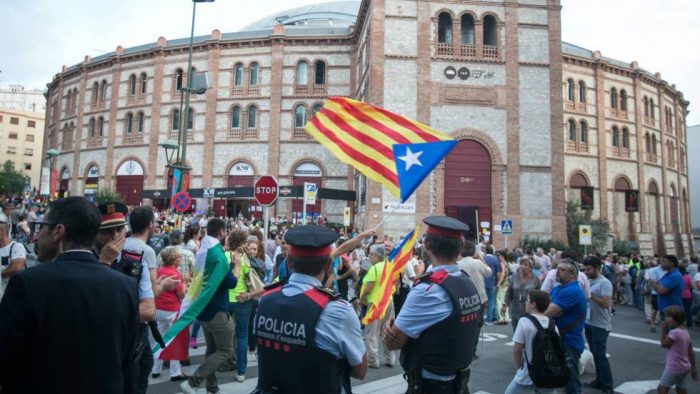 Justicia española cita por sedición al jefe de Policía autonómica de Cataluña