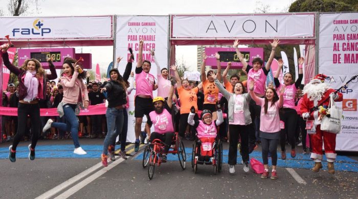 Más de cinco mil personas participaron en corrida contra el cáncer de mama