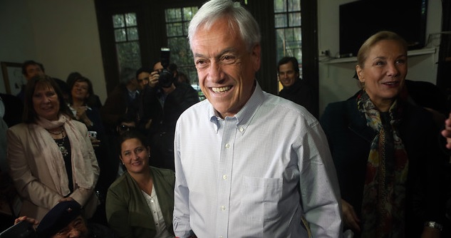 Piñera asoma la retroexcavadora: de salir electo no seguirá adelante con el proyecto de pensiones de Bachelet
