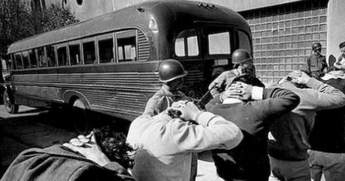 Condenan a carabineros (r) por homicidio de detenida durante traslado al Estadio Nacional en 1973