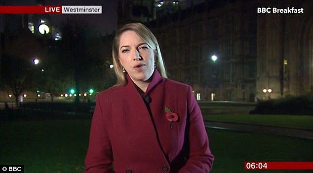 [VIDEO] Corresponsal política de la BBC es interrumpida por extraños ruidos durante una transmisión en vivo
