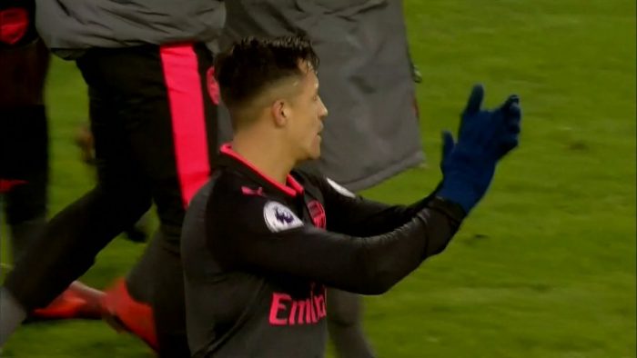 [VIDEO] Un «salvador» Alexis Sánchez le da la victoria en la agonía al Arsenal