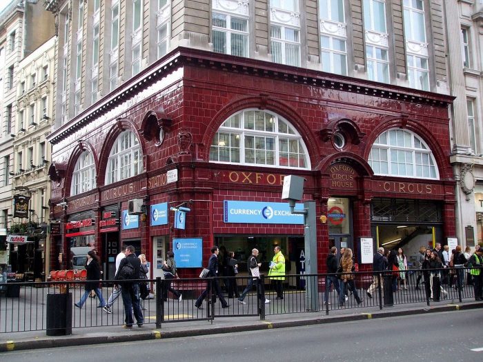 La policía cierra la estación de Oxford Circus en Londres por un «incidente»