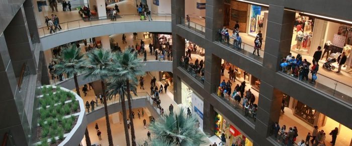 Por qué en Latinoamérica se construyen cerca de 100 centros comerciales al año si en otras partes están desapareciendo