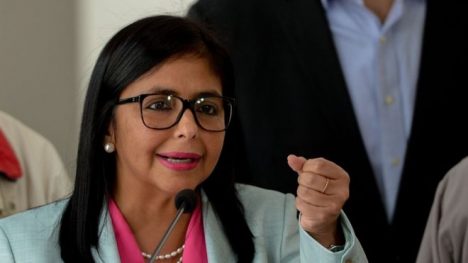 Vicepresidenta venezolana reitera a EEUU disposición a dialogar con "agenda constructiva"