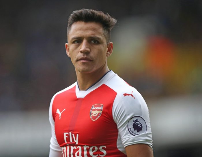 The Guardian revela polémica al interior del camarín del Arsenal que involucra a Sánchez: «Algunos jugadores ya no lo soportan»