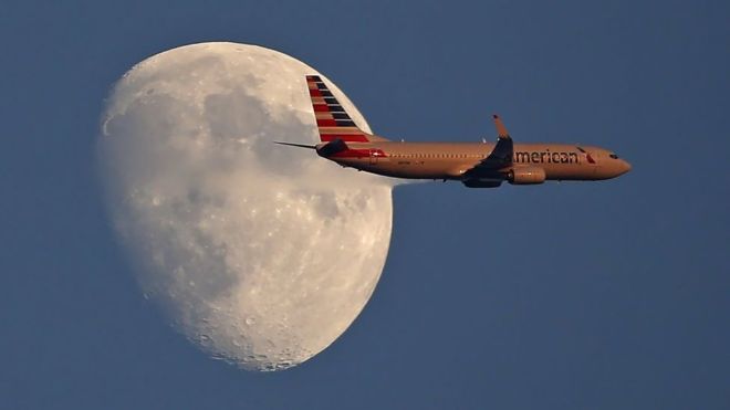 American Airlines echó de un vuelo a dos  afroamericanos a quienes culpó erróneamente de robar frazadas: tras presión aerolínea pidió disculpas