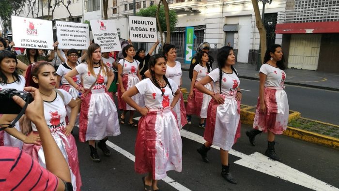 Mujeres por indulto a Fujimori: «Somos las hijas de las campesinas/nativas que no pudiste esterilizar»