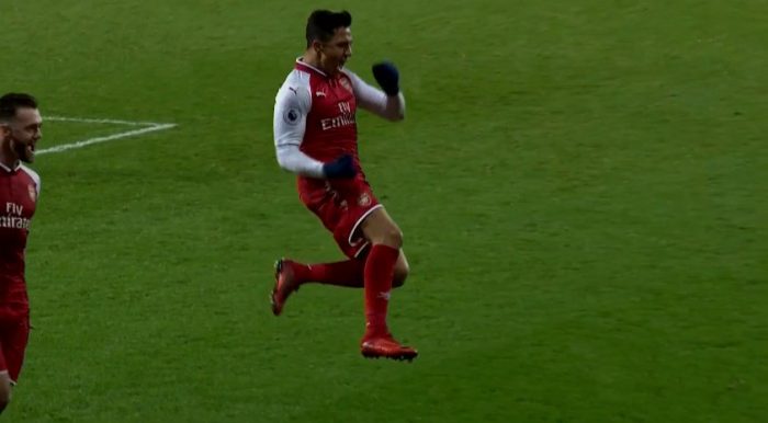 [VIDEO] Alexis Sánchez se despide del 2017 (¿y del Arsenal?) con un golazo de tiro libre ante el West Brom