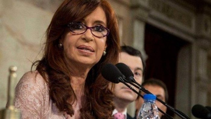 Juez pide desafuero y detención de Cristina Fernández por caso AMIA