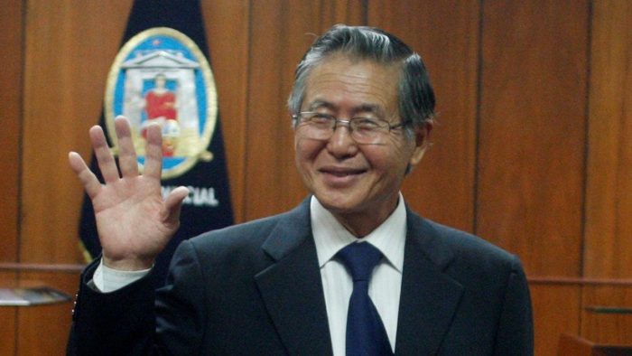 [VIDEO] Alberto Fujimori les desea «feliz navidad» a la gente tras el indulto