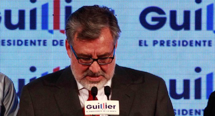 Guillier: «Tenemos que ser autocríticos, hemos sufrido una dura derrota»