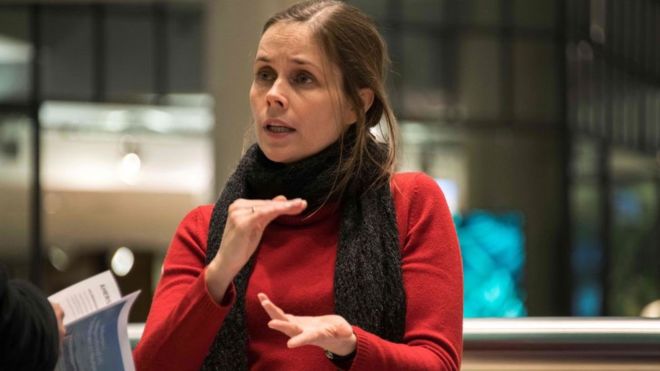 Quién es Katrín Jakobsdóttir, la feminista de 41 años que se impuso como primera ministra de Islandia con el ambientalista Partido Verde