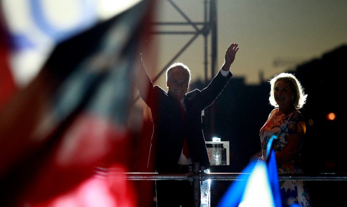 Piñera obtiene más respaldo electoral con voto voluntario que con voto obligatorio en 2009