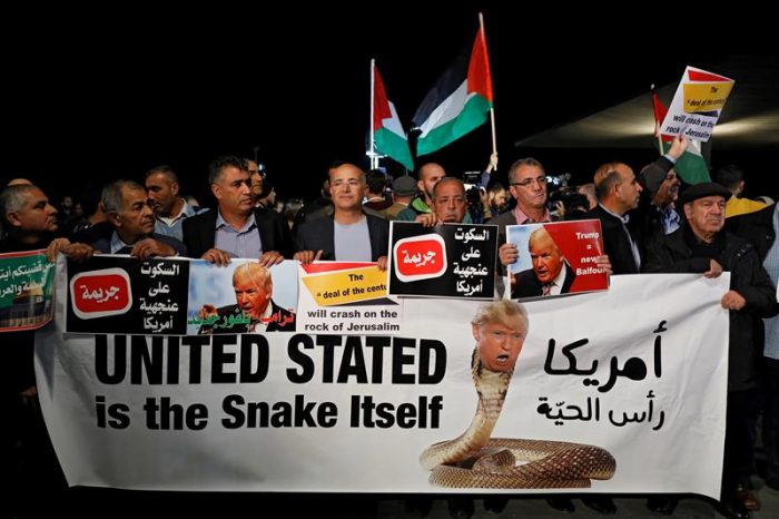[VIDEO] Árabes israelíes protestan en Tel Aviv contra la decisión de Trump