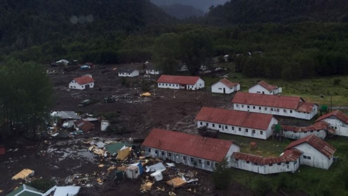 Aumenta a once el número de muertos por alud en Villa Santa Lucía