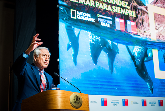 Estrenan documental sobre nuevo Parque Marino Juan Fernández que convierte a Chile en líder en conservación marina