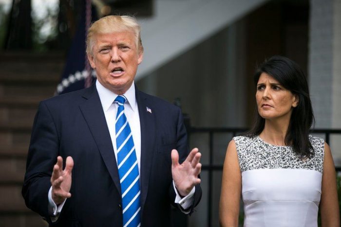 Embajadora de EE.UU niega y califica de «repugnantes» rumores de una relación con Trump