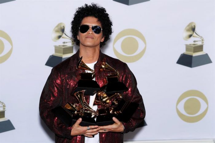 Bruno Mars gana el Grammy como mejor álbum del año, con «24K Magic»
