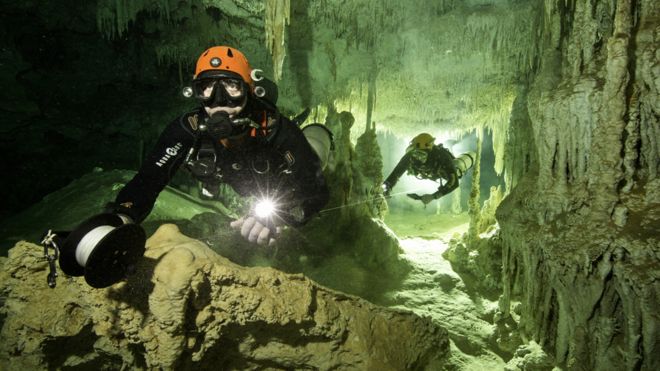 Así es la cueva submarina más grande del mundo
