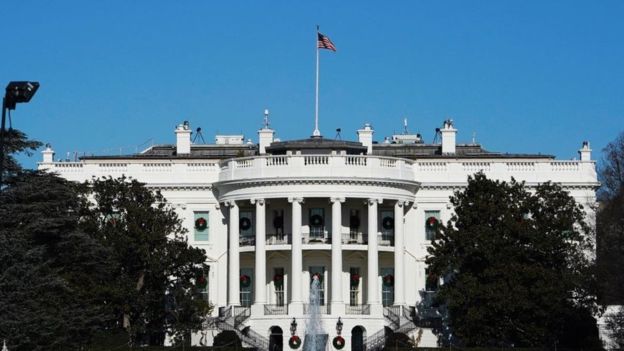 La Casa Blanca apagó sus luces por razones de seguridad luego de 131 años