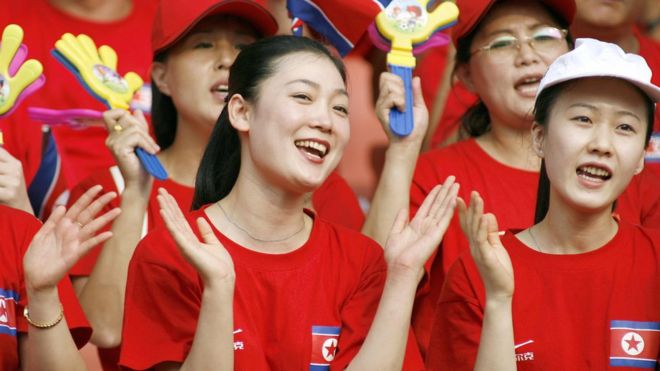 El equipo de bellas animadoras con el que Corea del Norte quiere mostrar su cara más amable en los JJ.OO. de invierno en su vecino del sur