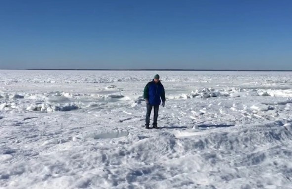 [VIDEO] Registro de «la era del hielo» en Estados Unidos muestra el mar congelado en Massachusetts