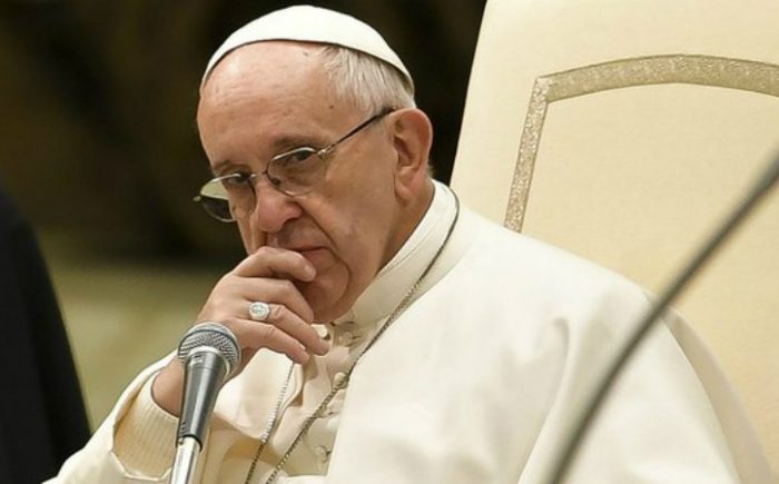 [VIDEO] Cuando el Papa Francisco defendió al obispo Barros y dijo que los habitantes de Osorno sufrían por «tontos»
