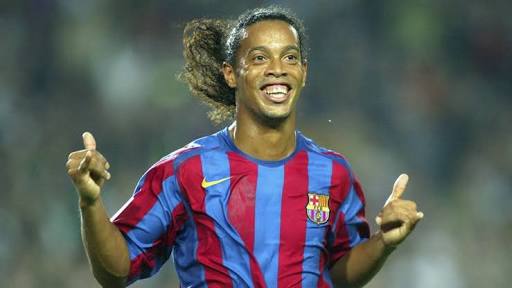 [VIDEO] Hasta en el fútbol-voleibol, Ronaldinho es crack…